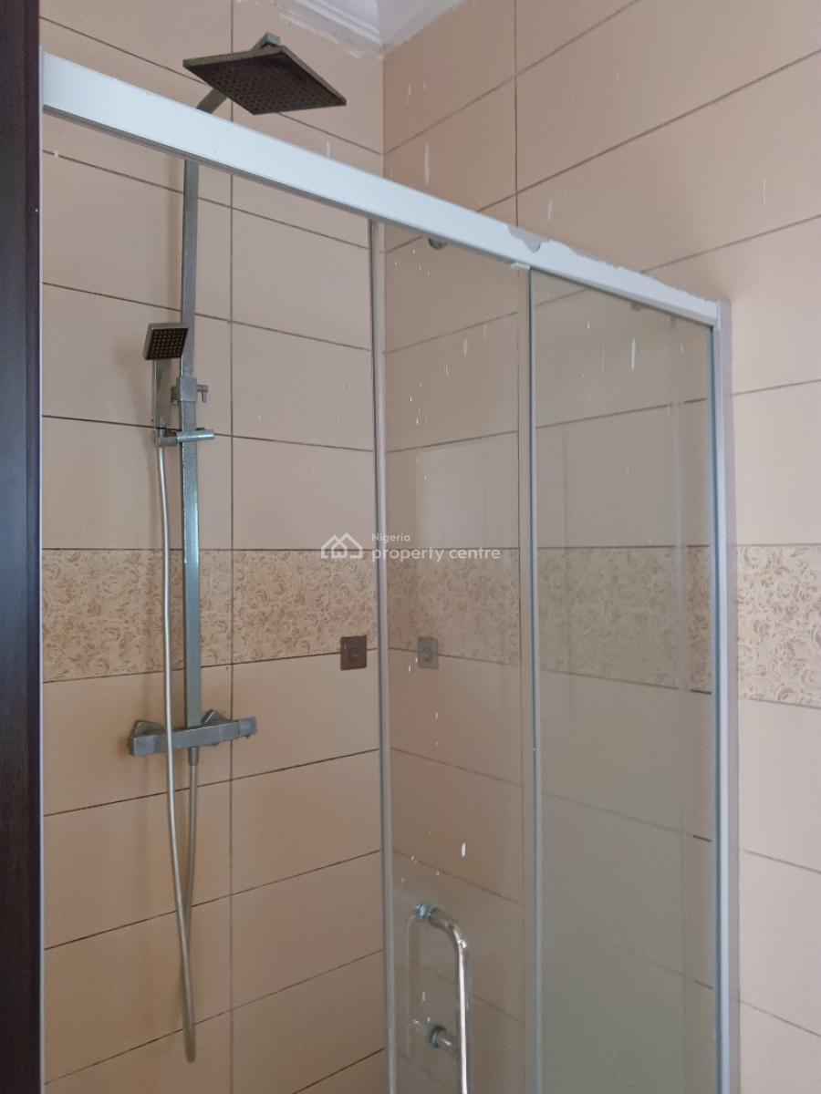 Fully Serviced 24hrs Power Supply 3bedroom Apartment. Read The Details, Chevron, Lekki, Lagos, Flat / Apartment for Rent