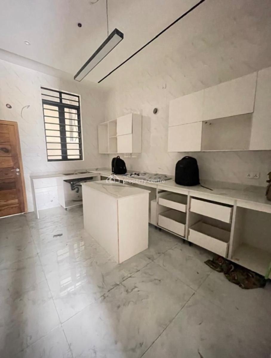 Beautiful 4bedroom Semi-detached Duplex with Bq, Chevron Drive, Lekki Phase 2, Lekki, Lagos, Semi-detached Duplex for Sale