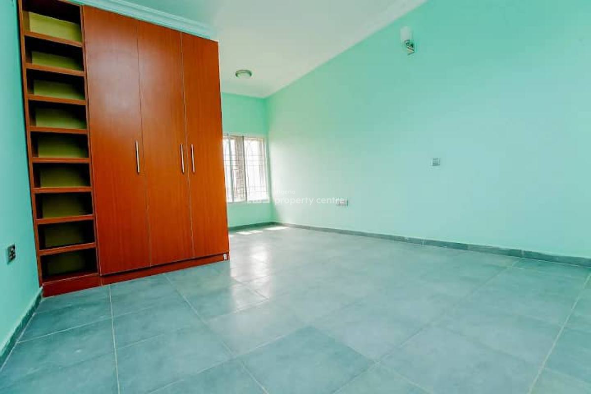 Spacious 4-bedroom Semi-detached House in a Well Maintained Estate, The Flowergate, Apo, Abuja, Semi-detached Duplex for Sale