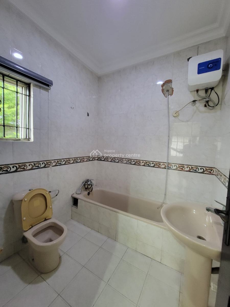 4-bedroom Semi-detached Duplex + Bq at Lekki Phase 1, Lekki Phase 1, Lekki, Lagos, Semi-detached Duplex for Rent