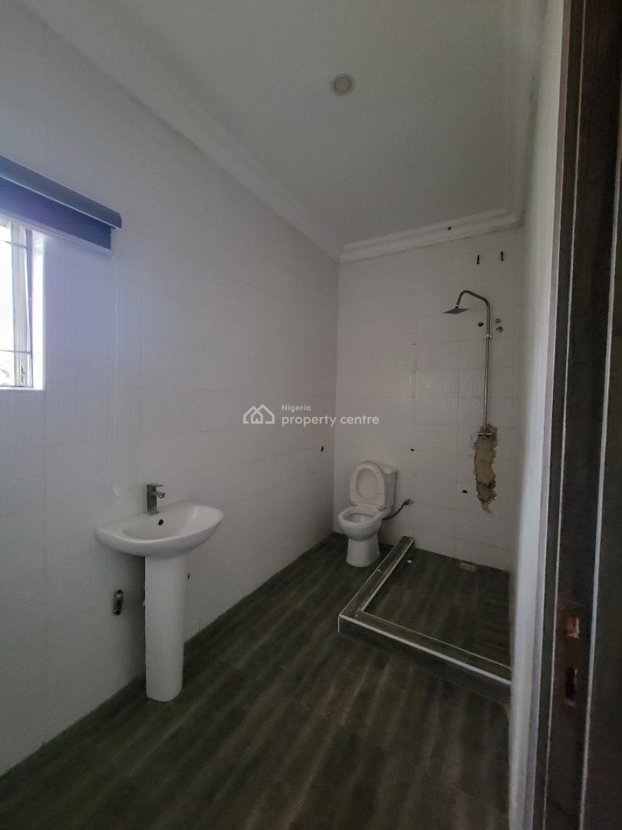 4-bedroom Semi-detached Duplex + Bq at Lekki Phase 1, Lekki Phase 1, Lekki, Lagos, Semi-detached Duplex for Rent