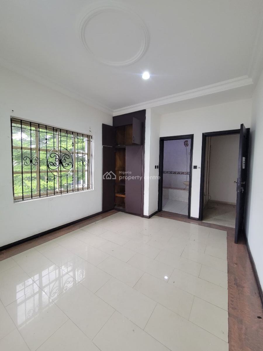 4-bedroom Semi-detached Duplex + Bq at Lekki Phase 1, Lekki Phase 1, Lekki, Lagos, Semi-detached Duplex for Rent