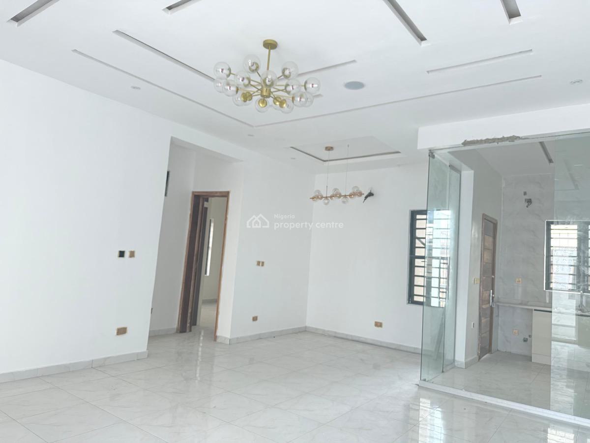Well Finished 2 Bedroom Apartment, Agungi, Lekki, Lagos, Flat / Apartment for Sale