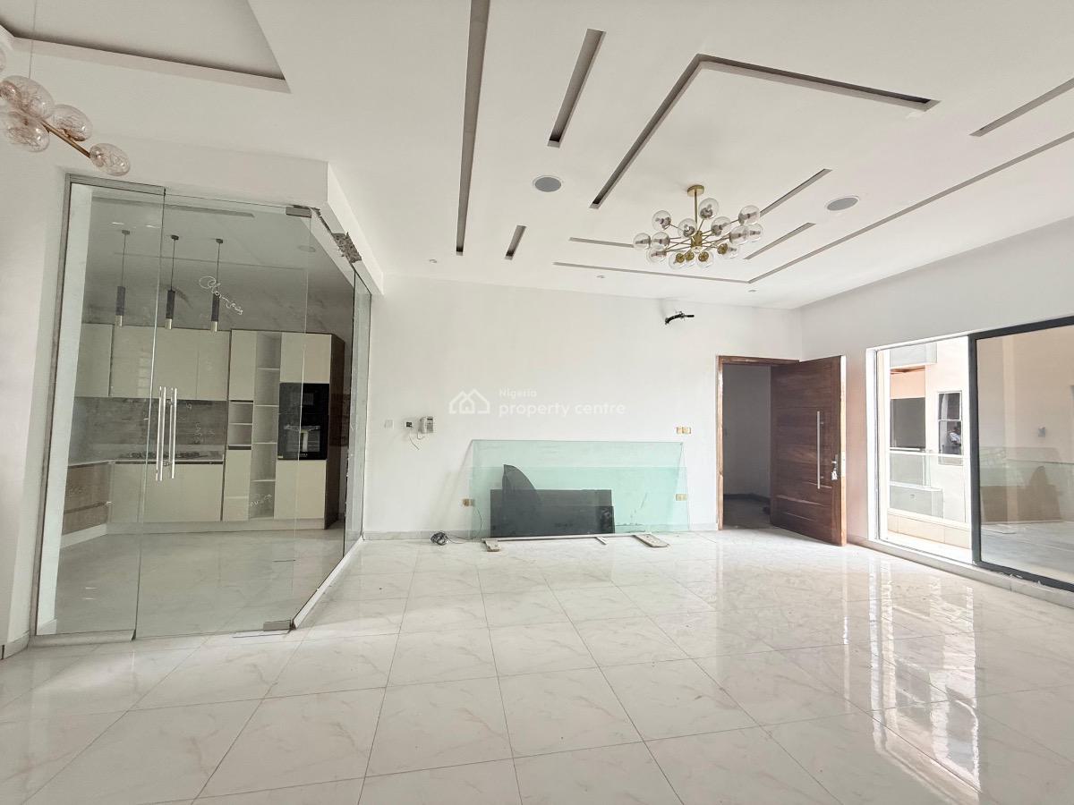 Well Finished 2 Bedroom Apartment, Agungi, Lekki, Lagos, Flat / Apartment for Sale