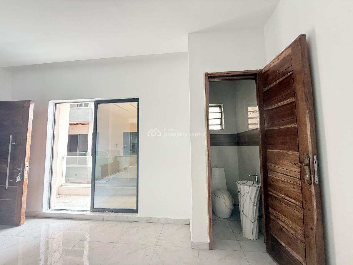 Well Finished 2 Bedroom Apartment, Agungi, Lekki, Lagos, Flat / Apartment for Sale