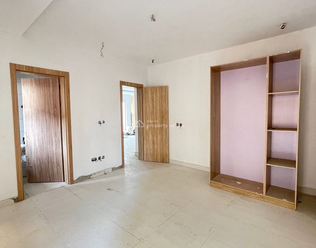 2 Bedroom Apartment + Bq in Lekki Phase 1, Lekki Phase 1, Lekki, Lagos, Flat / Apartment for Sale