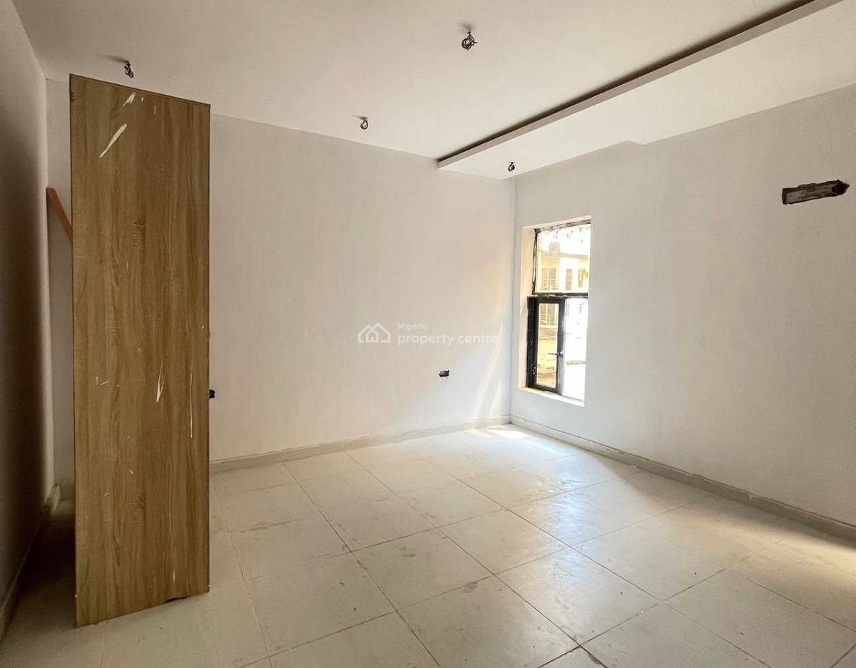 2 Bedroom Apartment + Bq in Lekki Phase 1, Lekki Phase 1, Lekki, Lagos, Flat / Apartment for Sale