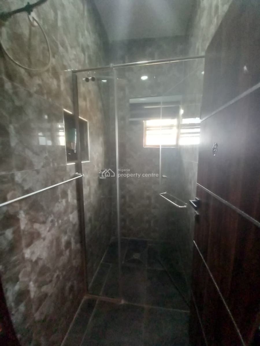 Fully Equipped 11 Room Hotel, Idado, Lekki, Lagos, Hotel / Guest House for Sale