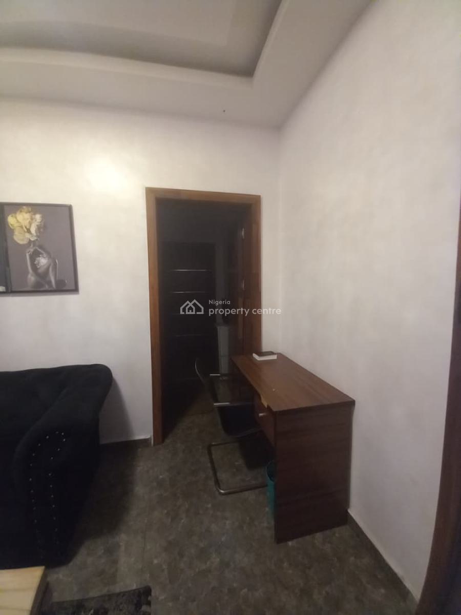 Fully Equipped 11 Room Hotel, Idado, Lekki, Lagos, Hotel / Guest House for Sale