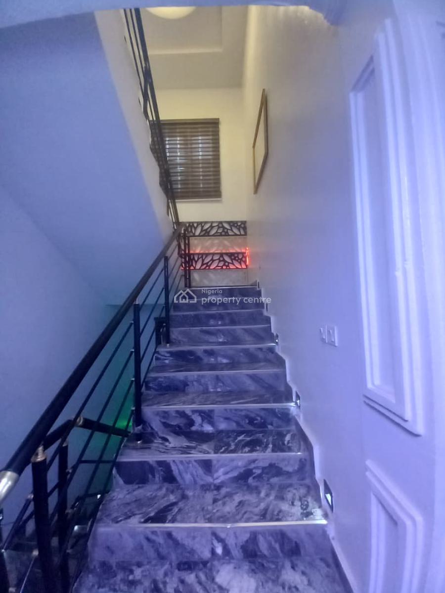Fully Equipped 11 Room Hotel, Idado, Lekki, Lagos, Hotel / Guest House for Sale