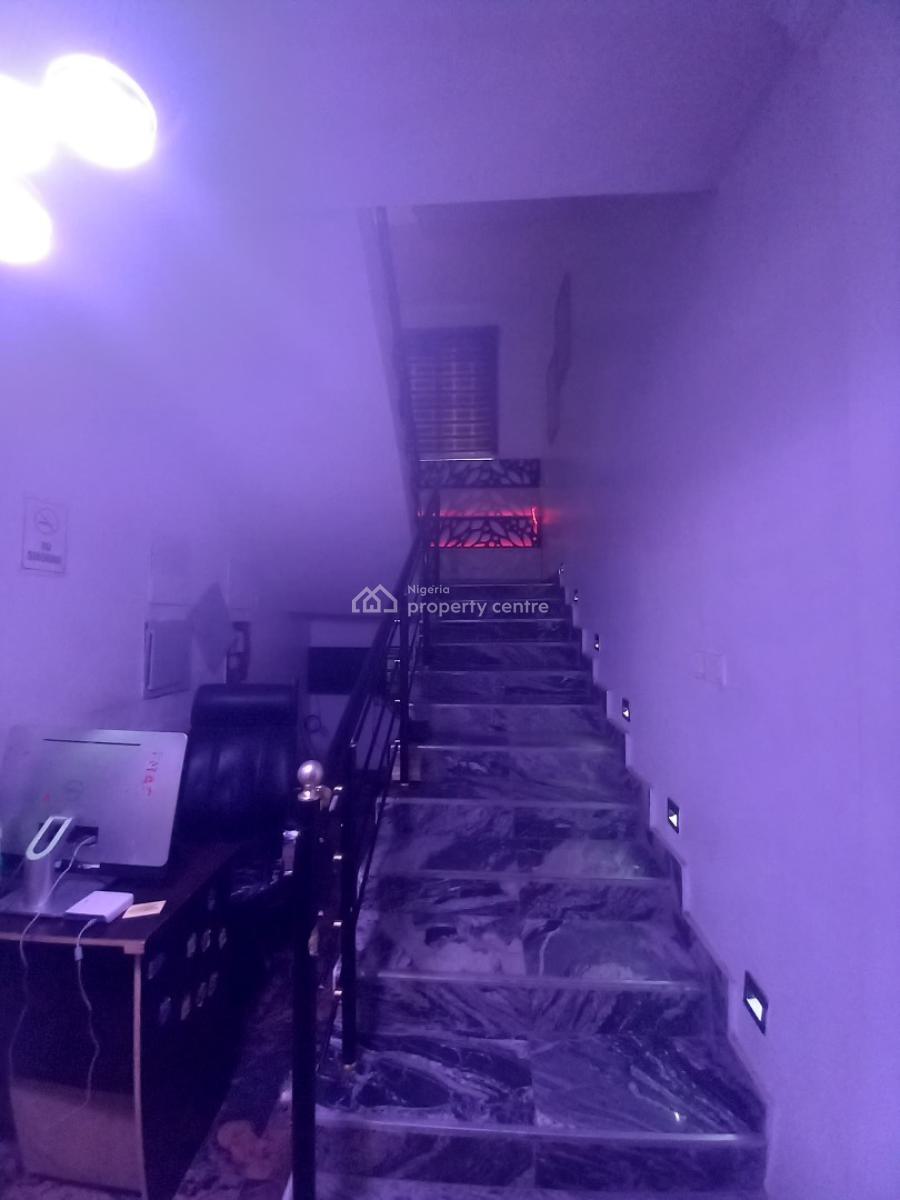Fully Equipped 11 Room Hotel, Idado, Lekki, Lagos, Hotel / Guest House for Sale