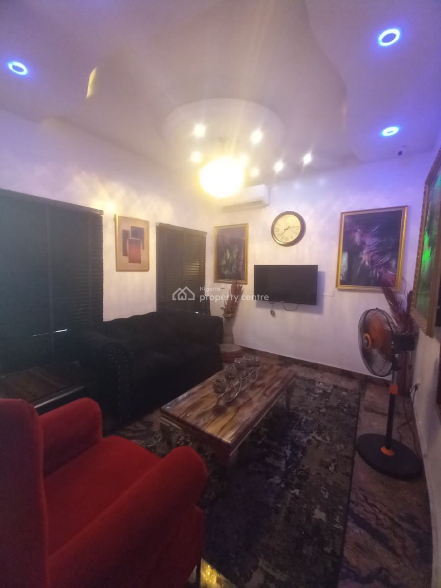 Fully Equipped 11 Room Hotel, Idado, Lekki, Lagos, Hotel / Guest House for Sale