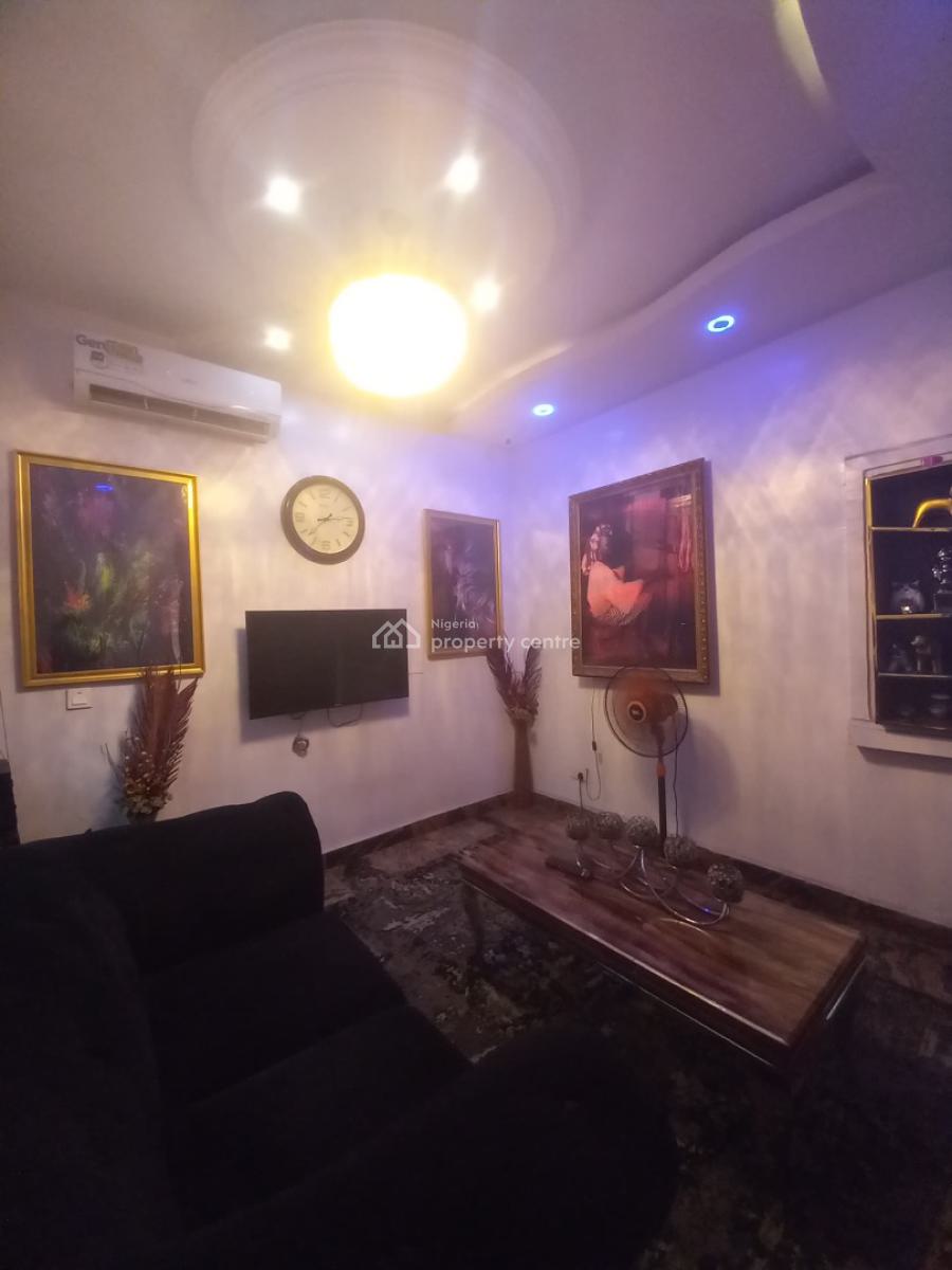 Fully Equipped 11 Room Hotel, Idado, Lekki, Lagos, Hotel / Guest House for Sale