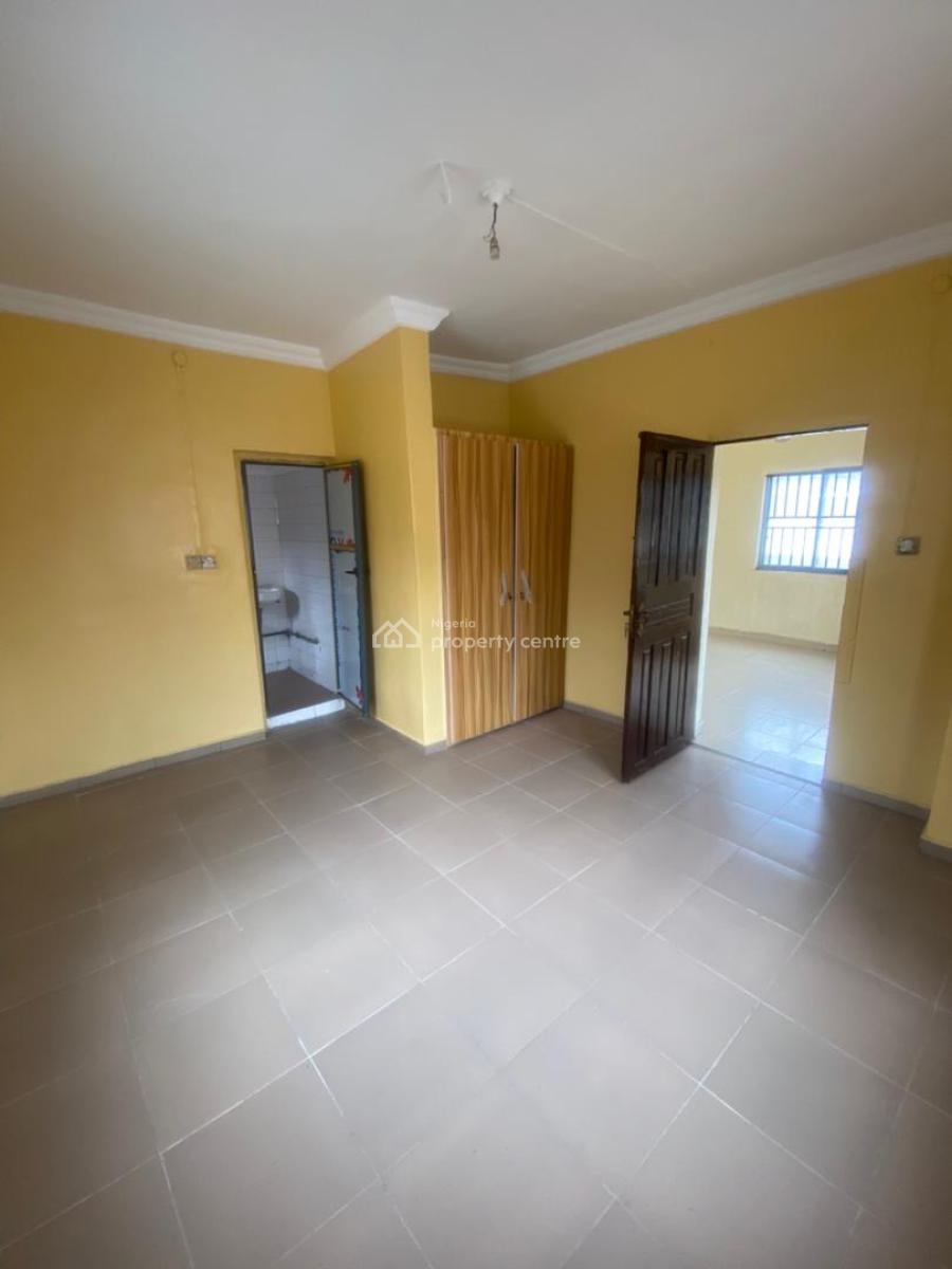 a Unit of Renovated 3 Bedroom Flat Upstairs, Odudua Off Kilo, Kilo, Surulere, Lagos, House for Rent