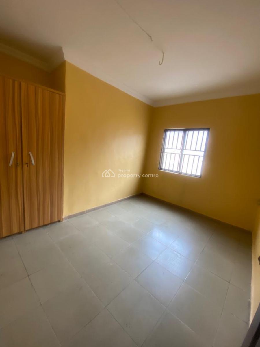 a Unit of Renovated 3 Bedroom Flat Upstairs, Odudua Off Kilo, Kilo, Surulere, Lagos, House for Rent