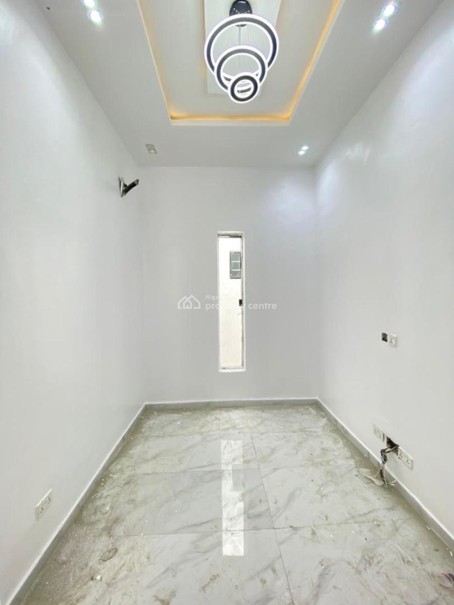 a Beautifully Built 4 Bedroom Fully Detached Duplex in a Secure Estate, Chevron, Lekki, Lagos, Detached Duplex for Sale