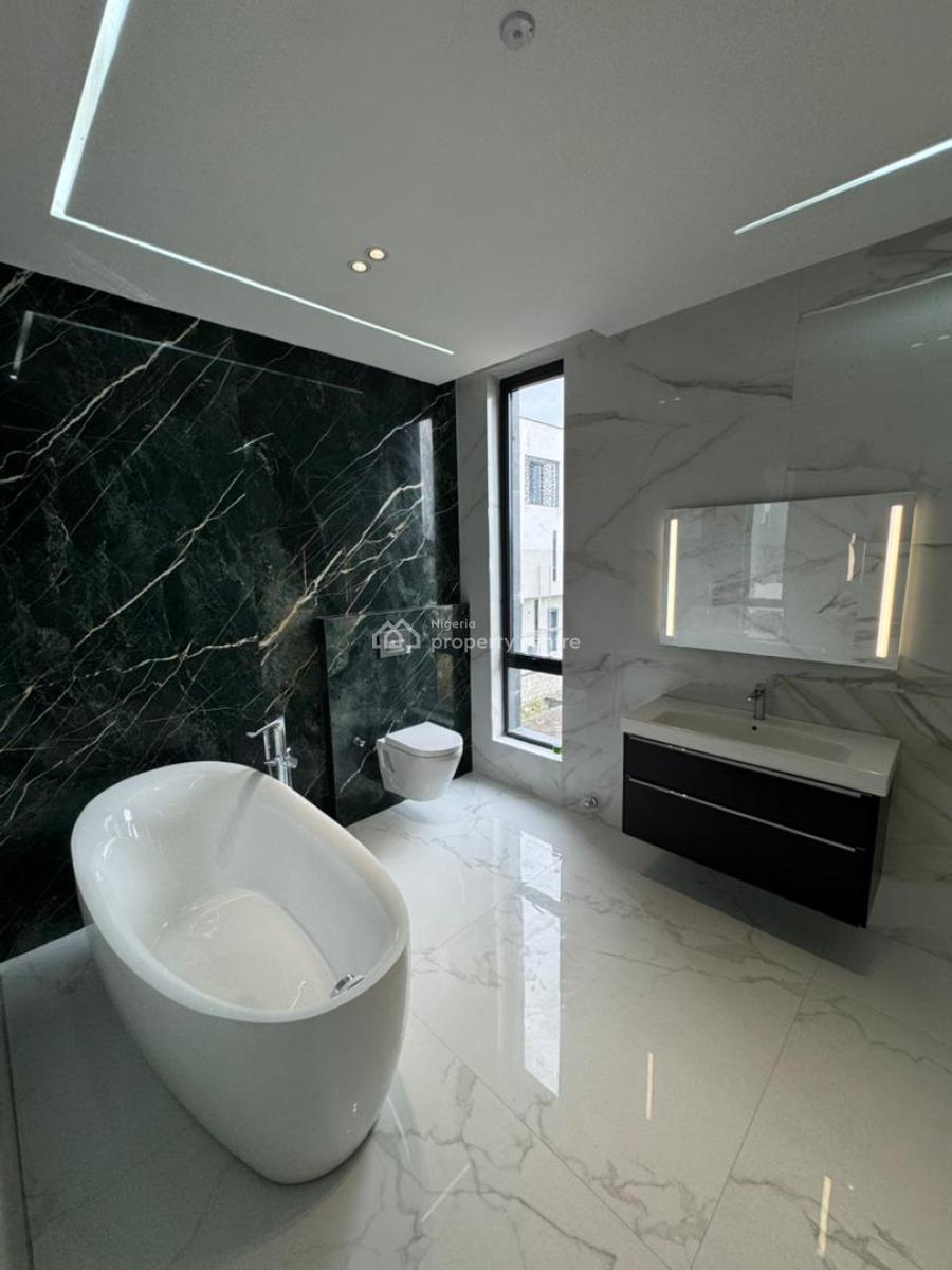 Gigantic and Luxurious 5 Bedroom Duplex Located in a Serene Environment, Osapa, Lekki, Lagos, House for Sale