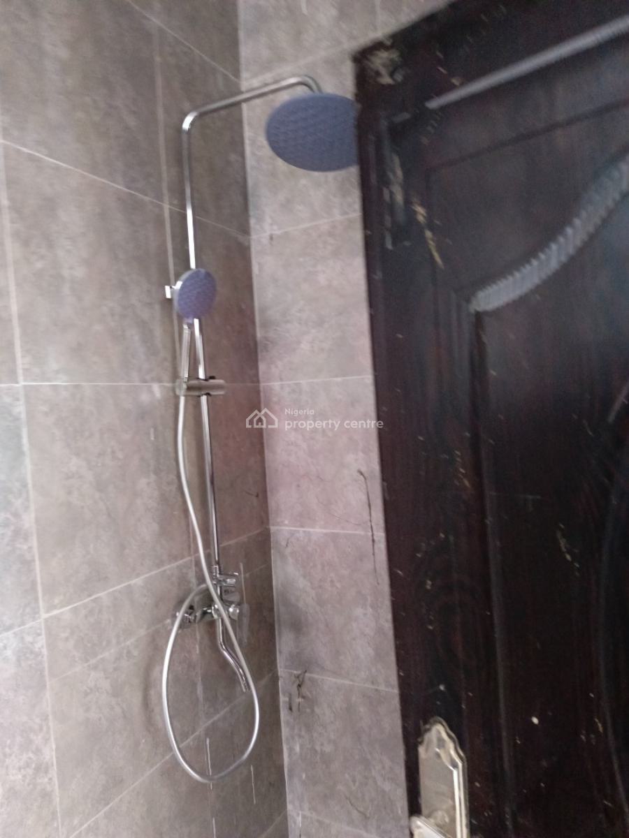 Brand New 2 Bedroom Flat in an Estate, 3rd Avenue Gwarinpa, Gwarinpa, Abuja, Flat / Apartment for Rent