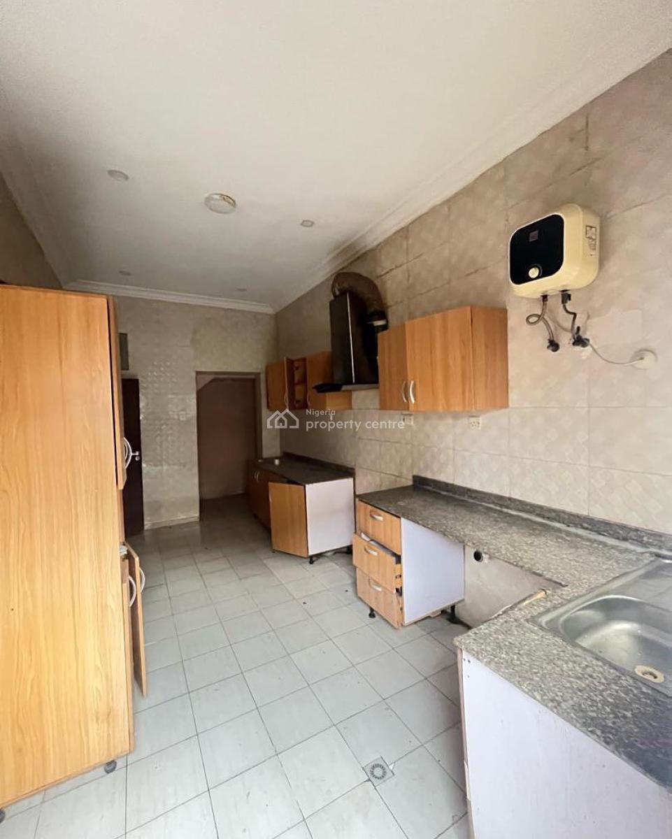 Lovely 4 Bedroom Terrace Duplex with Swimming Pool and Bq, Osapa London, Osapa, Lekki, Lagos, Terraced Duplex for Sale