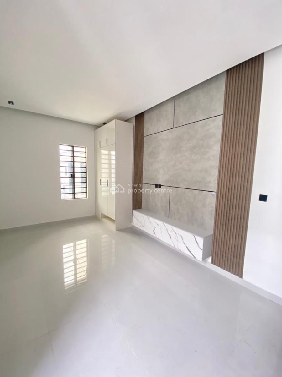 Lovely 5 Bedroom Fully Detached Duplex with Pool in a Secure Estate, Chevron, Lekki, Lagos, Detached Duplex for Sale