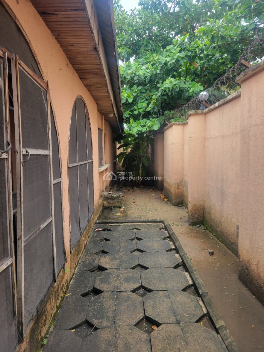 Country Size 5bedroom Fully Detached House with 2rooms Bq, Estate, Festac, Amuwo Odofin, Lagos, Detached Duplex for Rent