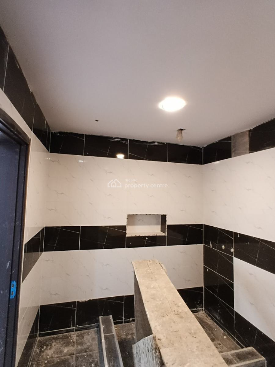 4 Bedroom Terrace Duplex, Lekki Phase 1, Lekki, Lagos, Flat / Apartment for Rent