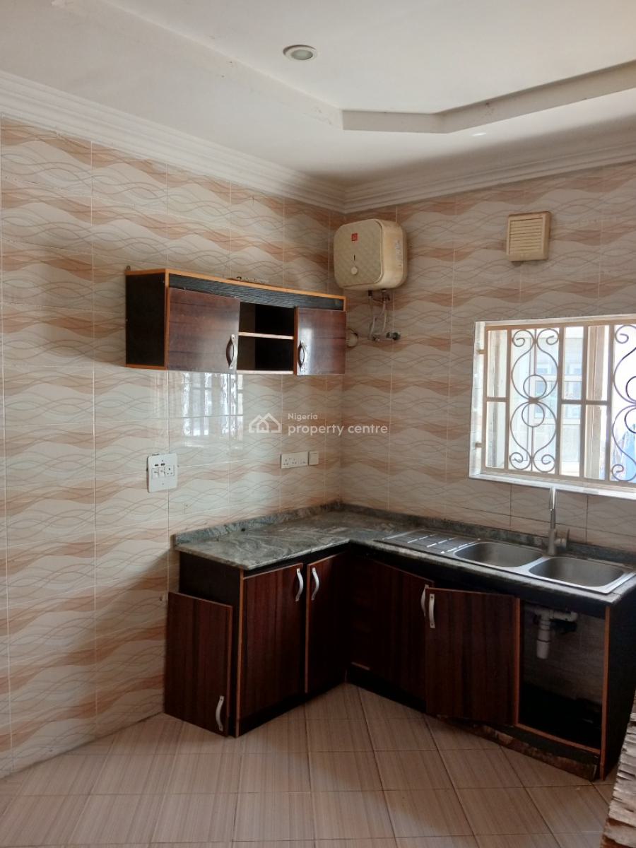 Tastefully Finished 2 Bedroom Flat, Cluster3 River Park, Lugbe District, Abuja, Flat / Apartment for Rent