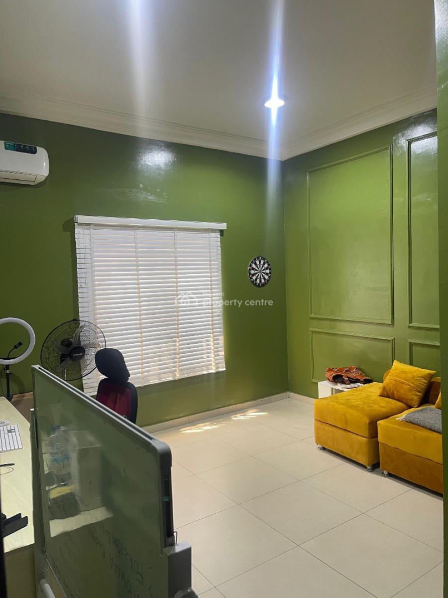 Fully Serviced 3 Bedroom Apartment + Bq, Ikate Elegushi, Lekki, Lagos, Flat / Apartment for Rent