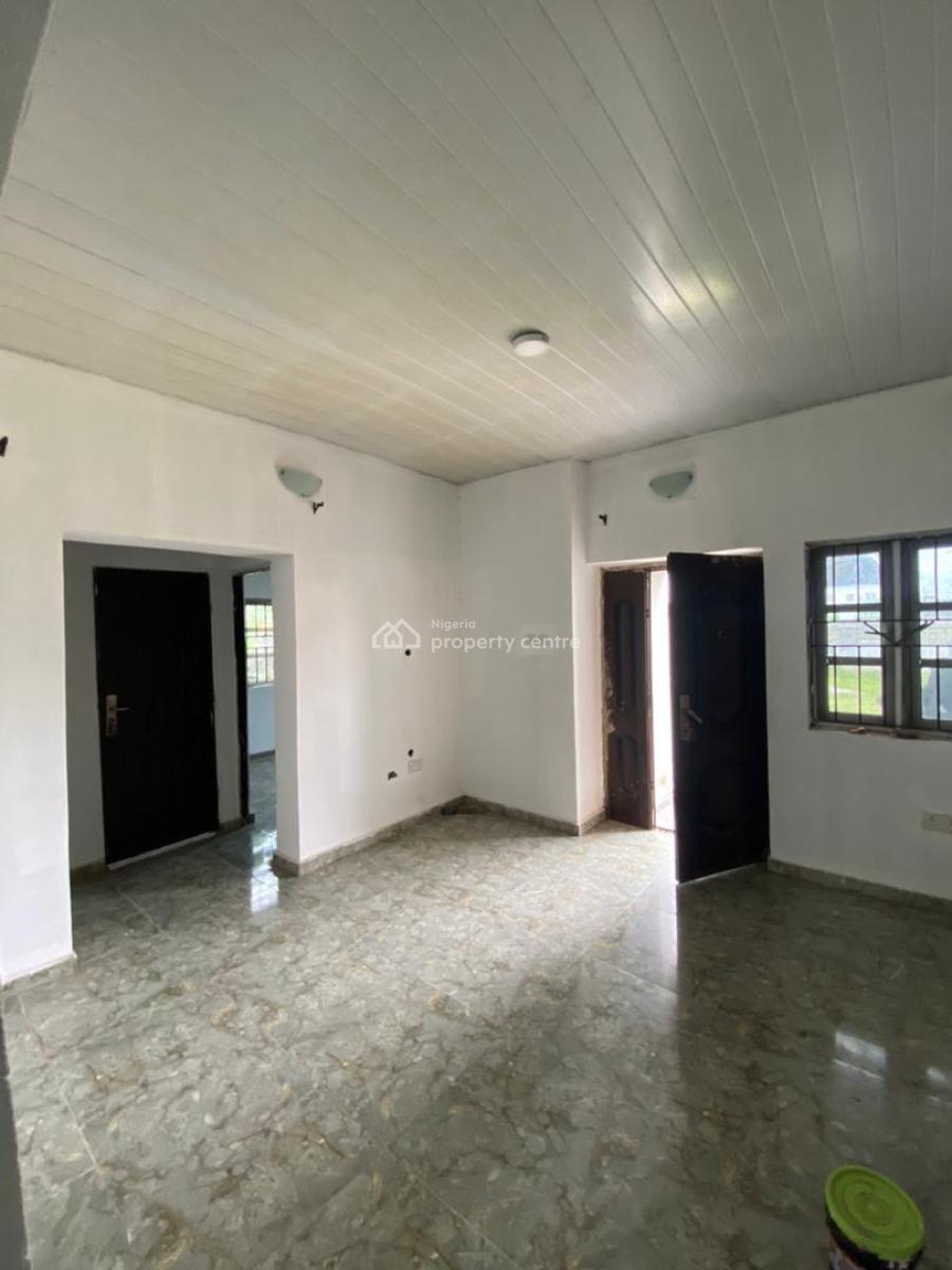 2 Bedroom Apartment in a Good Location, Peace Land, Ogombo, Ajah, Lagos, Flat / Apartment for Rent
