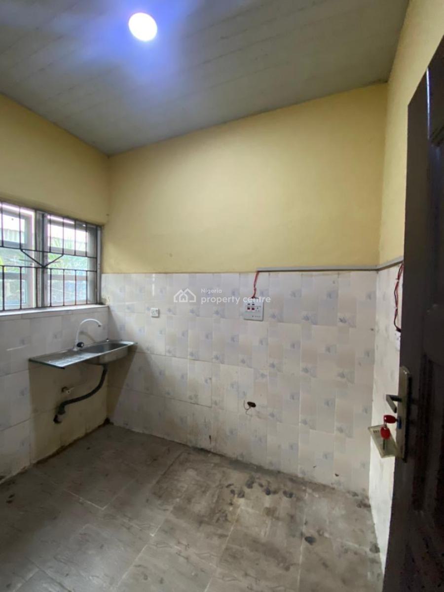 2 Bedroom Apartment in a Good Location, Peace Land, Ogombo, Ajah, Lagos, Flat / Apartment for Rent