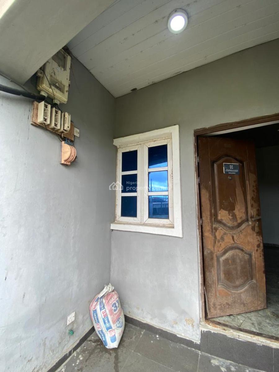 2 Bedroom Apartment in a Good Location, Peace Land, Ogombo, Ajah, Lagos, Flat / Apartment for Rent