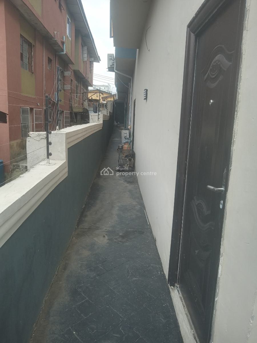 Luxury 2 Bedroom Terrace Duplex, Adetuberu Street, Omole Phase Two Extension, Olowora, Magodo, Lagos, Flat / Apartment for Sale