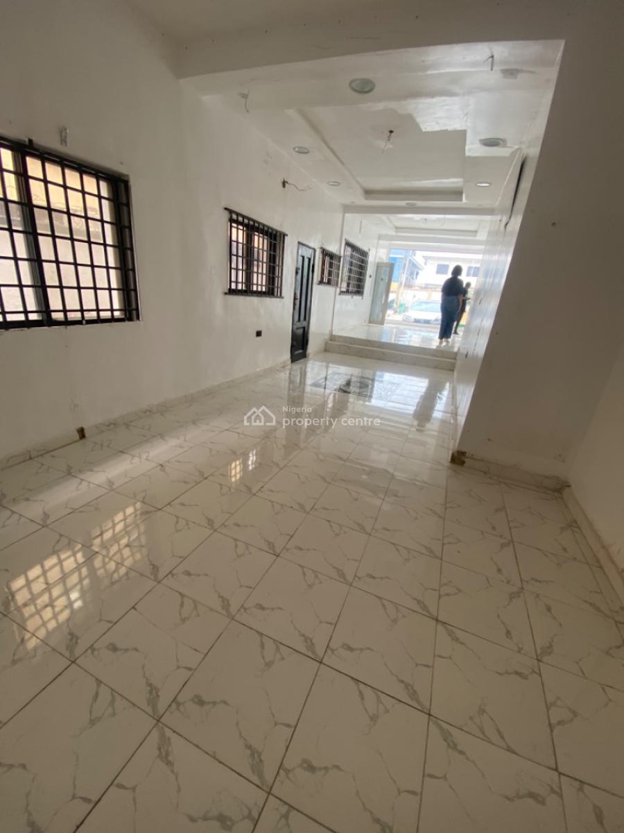 Shop Space Ground Floor Facing Road Good for Supermarket Etc, Off Admiralty Way Lekki Phase 1, Lekki Phase 1, Lekki, Lagos, Shop for Rent