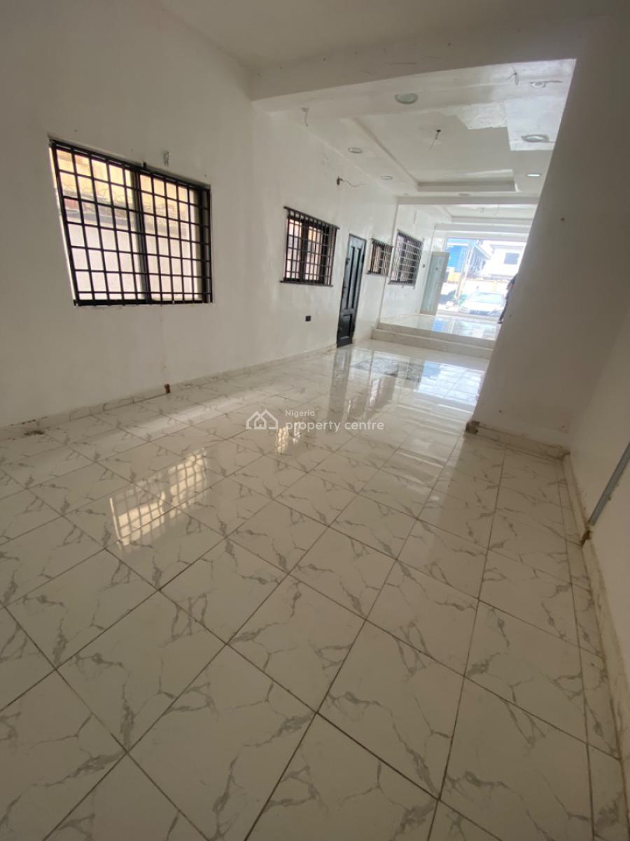 Shop Space Ground Floor Facing Road Good for Supermarket Etc, Off Admiralty Way Lekki Phase 1, Lekki Phase 1, Lekki, Lagos, Shop for Rent