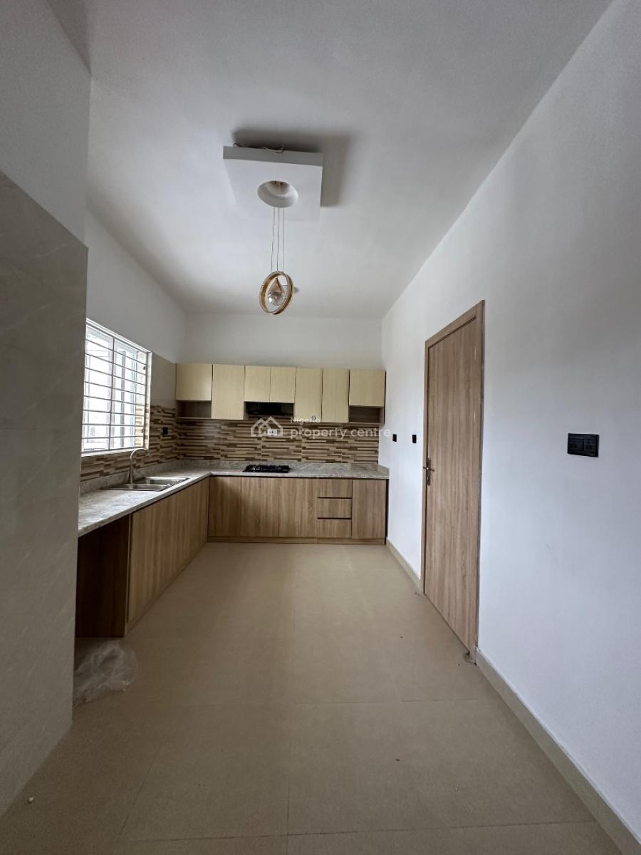 Well Built 2 Bedroom Maisonette, Ajah, Lagos, Flat / Apartment for Rent