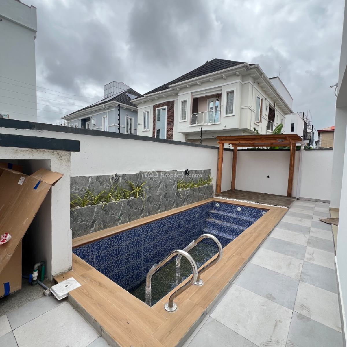 5 Bedroom & 2bq, Ikota, Lekki, Lagos, Detached Duplex for Sale