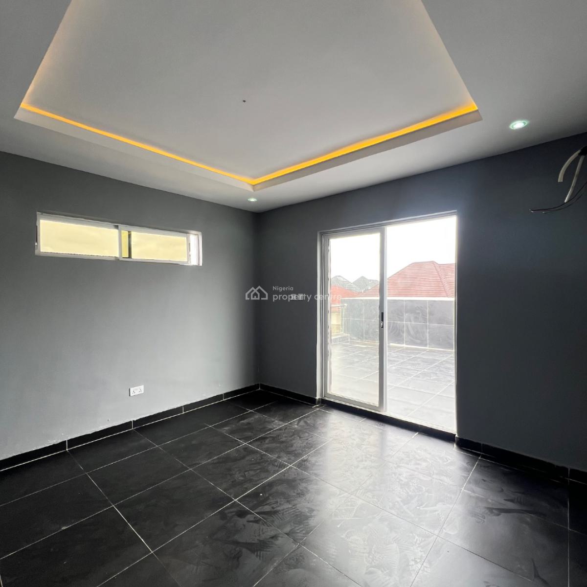 5 Bedroom & 2bq, Ikota, Lekki, Lagos, Detached Duplex for Sale