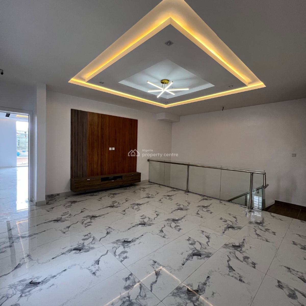 5 Bedroom & 2bq, Ikota, Lekki, Lagos, Detached Duplex for Sale