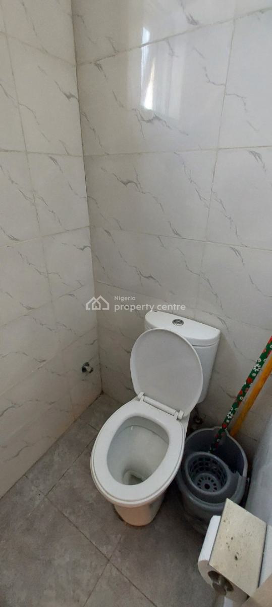Well Furnished 2 Bedroom Flat with Gym House, Ilasan, Lekki, Lagos, Flat / Apartment for Rent