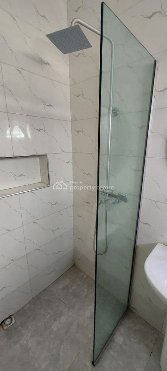 Well Furnished 2 Bedroom Flat with Gym House, Ilasan, Lekki, Lagos, Flat / Apartment for Rent
