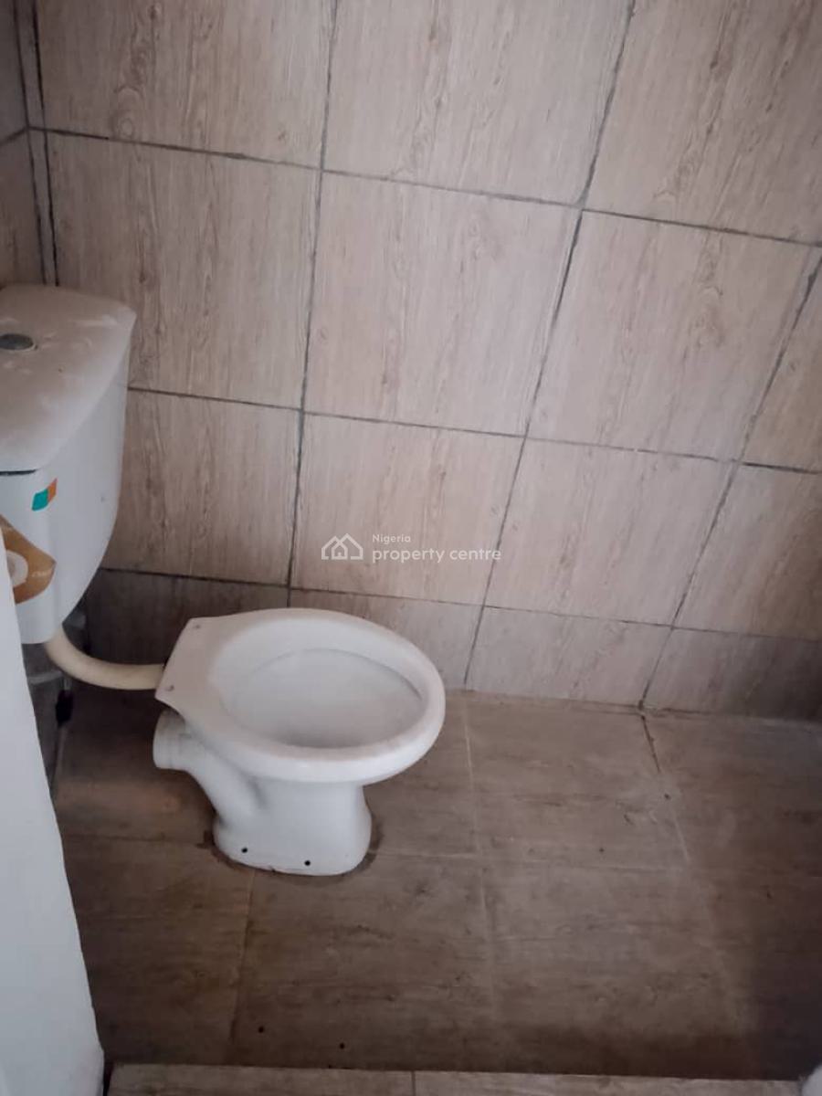 Boys Quarter with Shared Fitted Kitchen, Oral Extension, Lekki, Lagos, Self Contain (single Rooms) for Rent