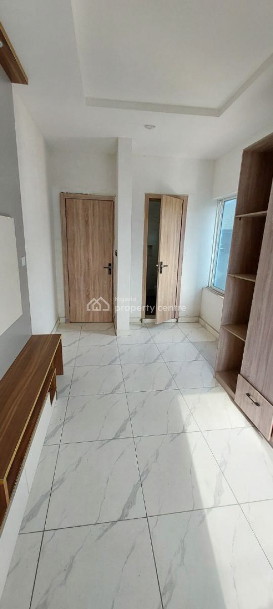 Newly Built 2 Bedroom Flat with Gym House, Ilasan, Lekki, Lagos, Flat / Apartment for Sale