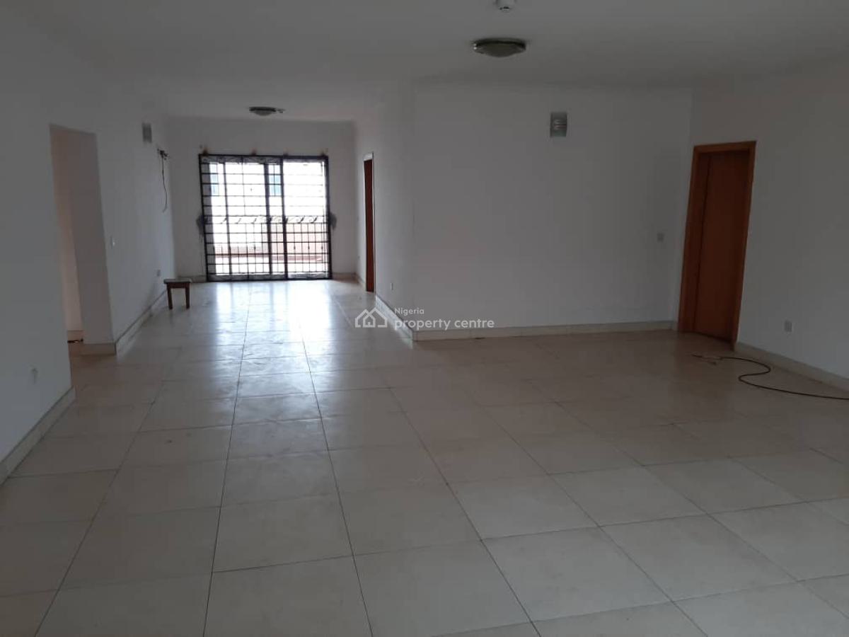 Renovated and Serviced 3 Bedroom En-suite Terraced Duplex with Fitted Kitchen, Lekki Phase 1, Lekki, Lagos, Terraced Duplex for Rent