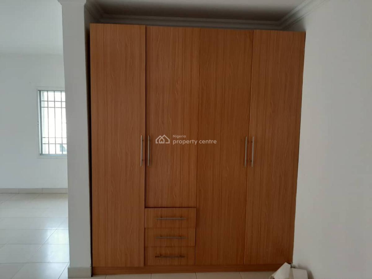 Renovated and Serviced 3 Bedroom En-suite Terraced Duplex with Fitted Kitchen, Lekki Phase 1, Lekki, Lagos, Terraced Duplex for Rent