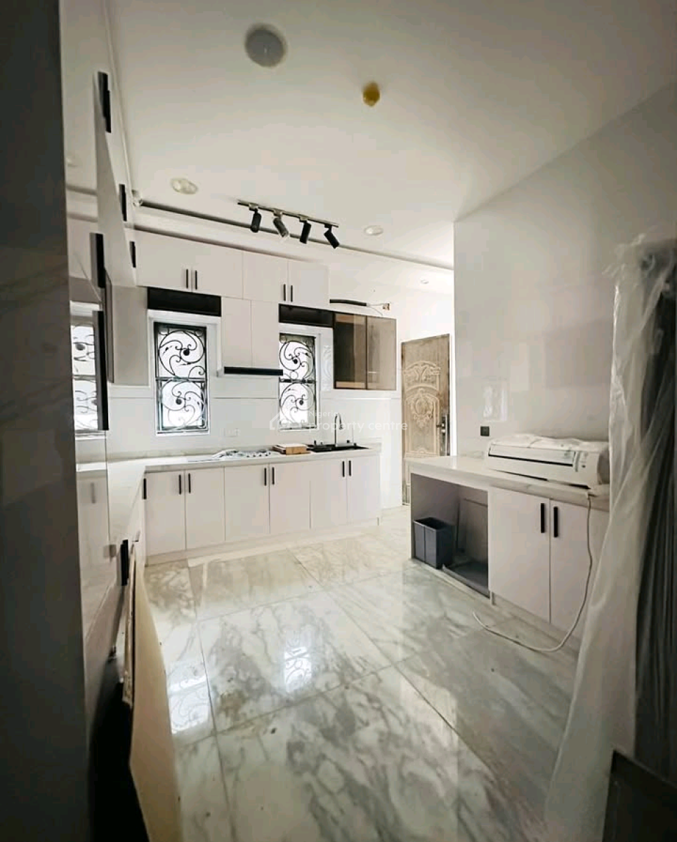4 Bedrooms Fully Detached Duplex and a Bq, Surulere, Lagos, House for Sale