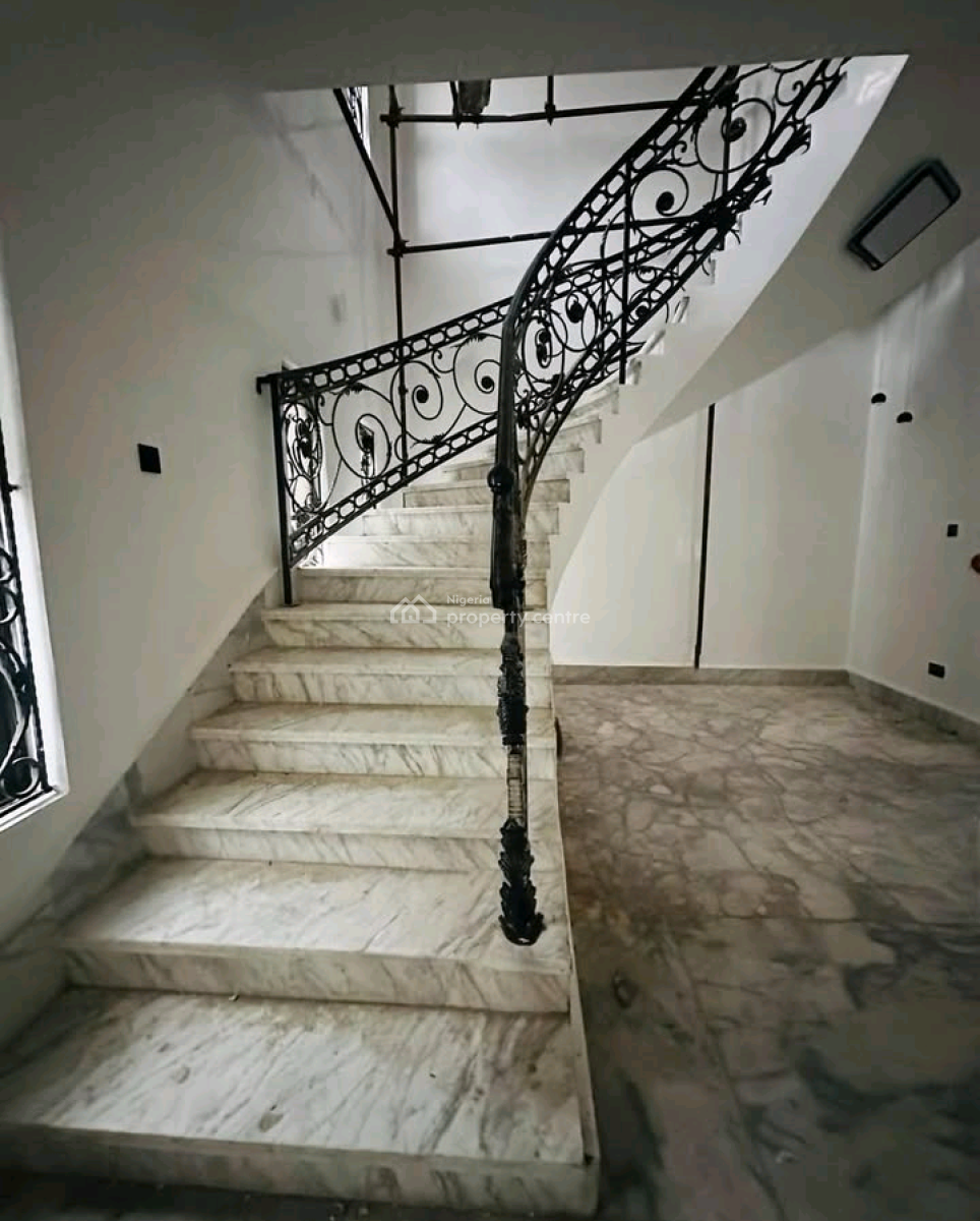 4 Bedrooms Fully Detached Duplex and a Bq, Surulere, Lagos, House for Sale