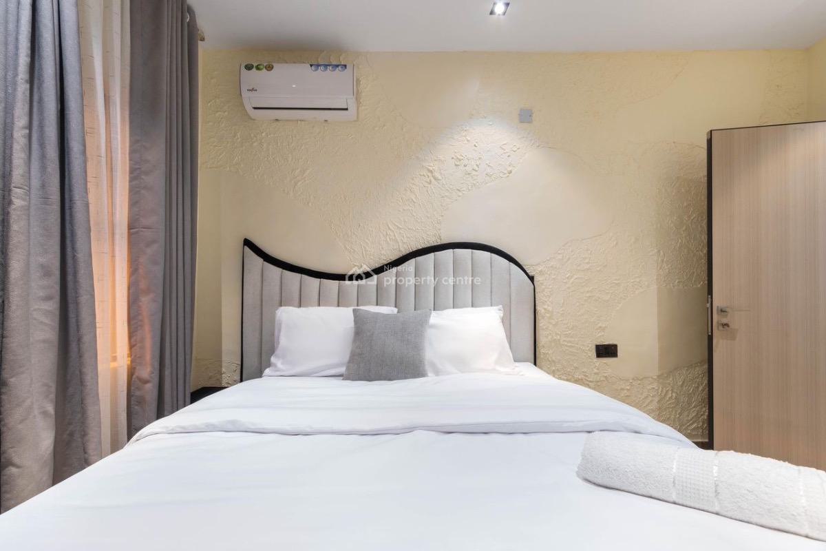 Luxury & Astonishing 2-bedroom, Lekki Phase 1, Lekki, Lagos, Flat / Apartment Short Let