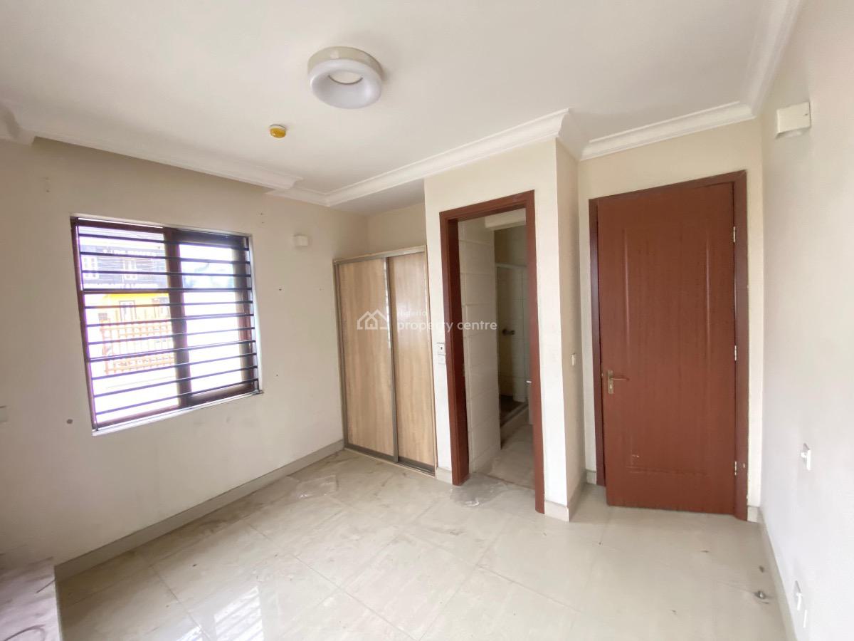 Luxury 3 Bedroom Apartment, Ikota, Lekki, Lagos, Flat / Apartment for Rent