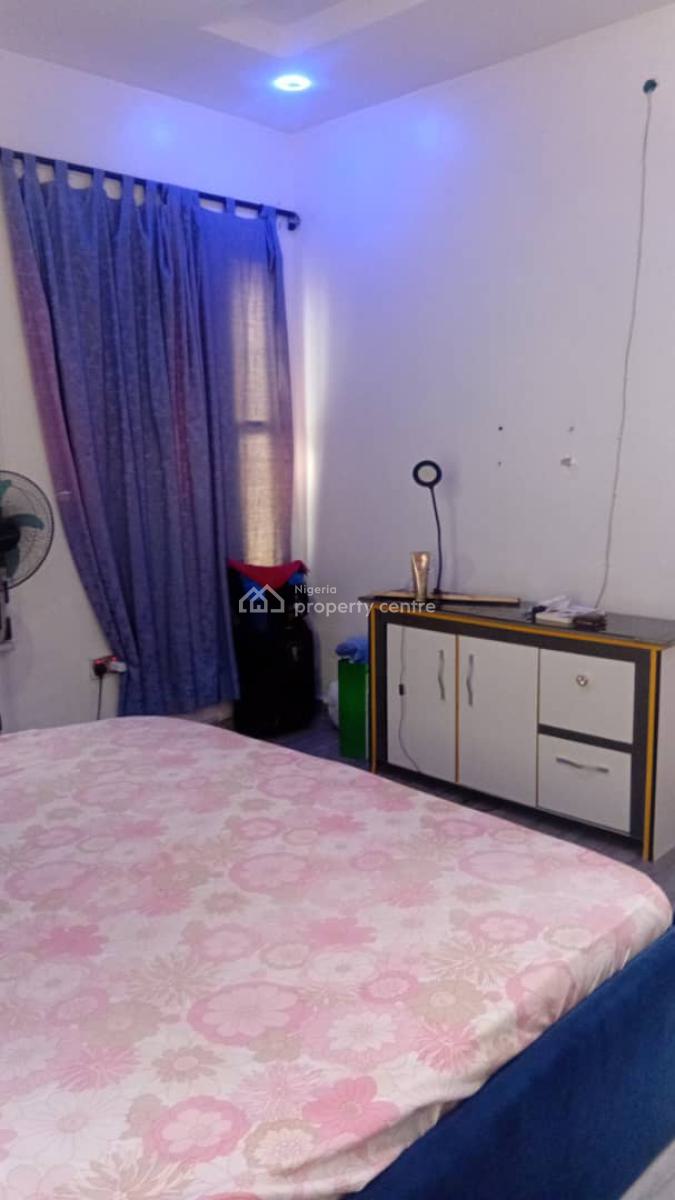 Miniflat  Room and Parlour, Famuyiwa Street Mobil Road, Ilaje, Ajah, Lagos, Flat / Apartment for Rent