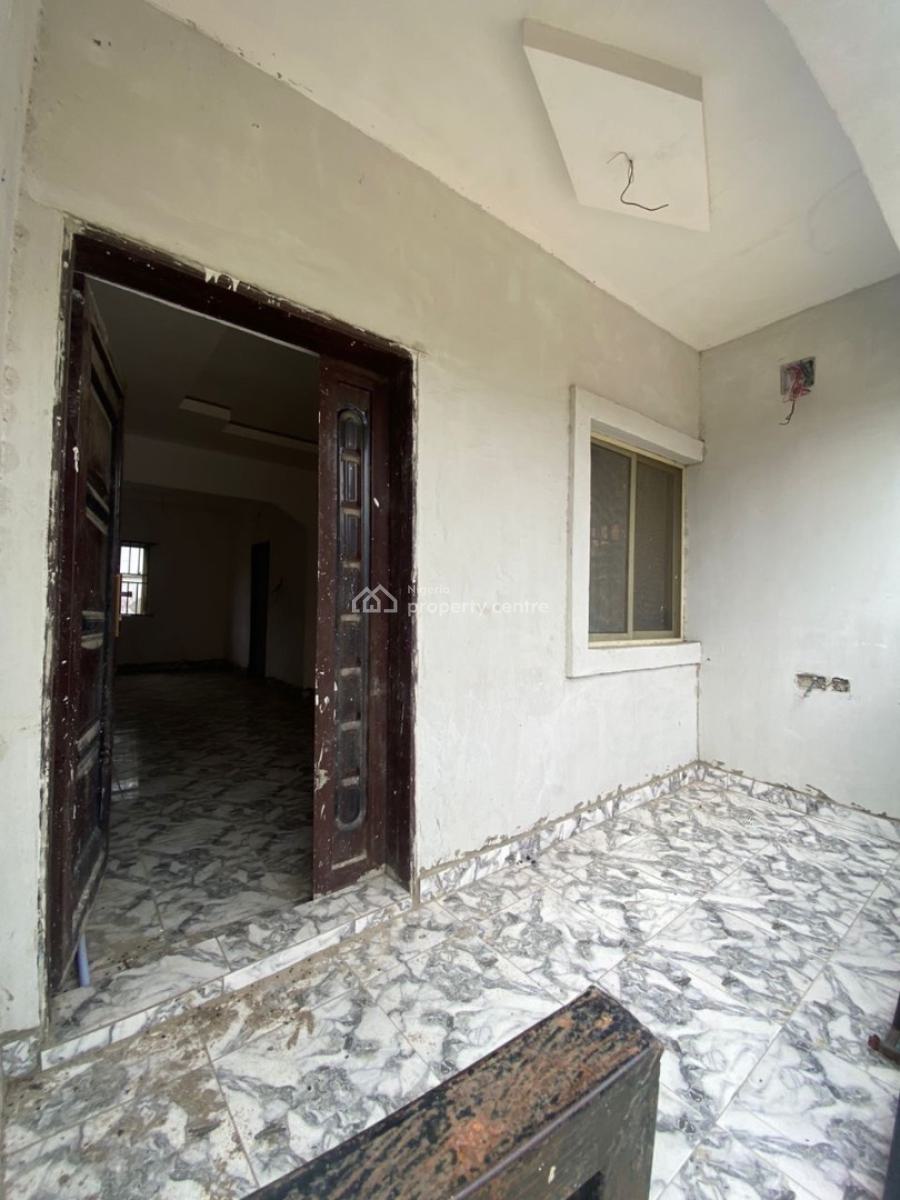 Luxury 2 Bedroom Apartment Located in a Secured Estate, Alashela, Ogombo, Ajah, Lagos, Flat / Apartment for Rent